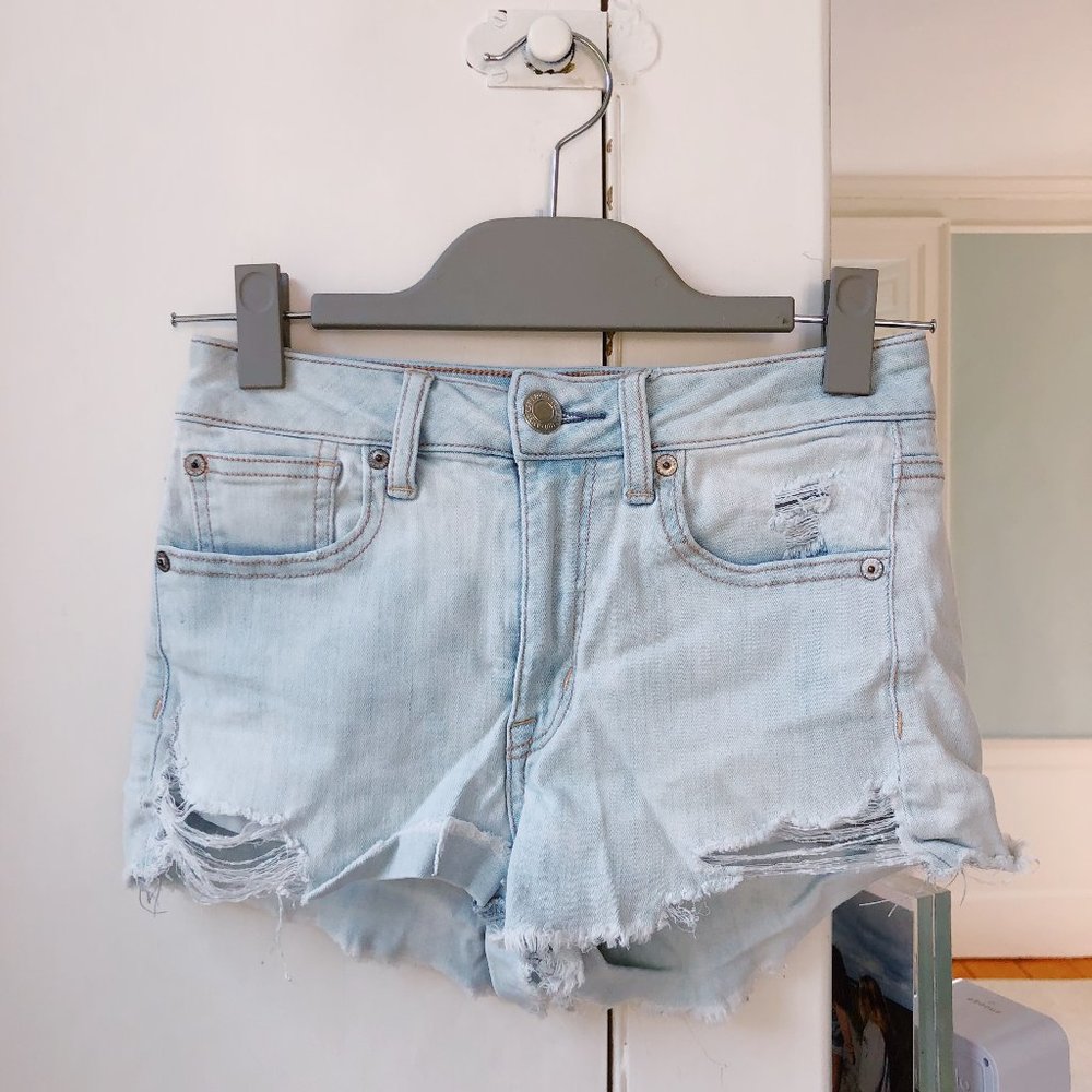AEO: light wash jean shorts